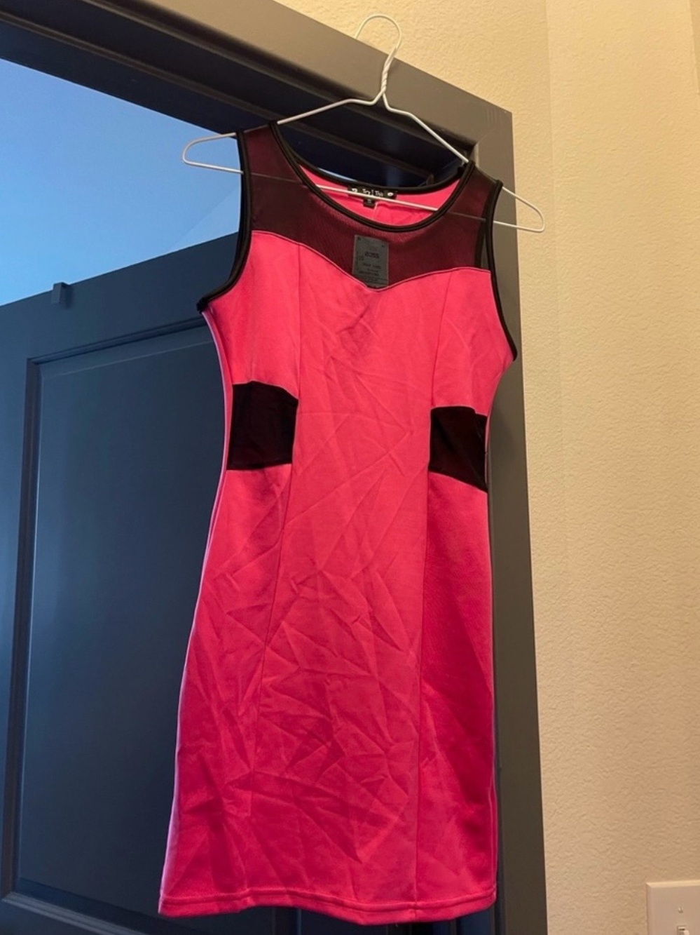 Sleeveless Pink Contrast Panel Sheath Dress